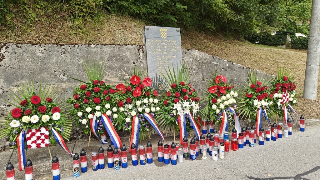 BCDR na obilježavanju 34. obljetnice pogibije Mile Blaževića – Čađe i Željka Filipovića u Strugi Banskoj