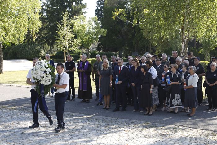 BCDR na polaganju vijenaca uoči obilježavanja Dana pobjede i domovinske zahvalnosti i Dana hrvatskih branitelja